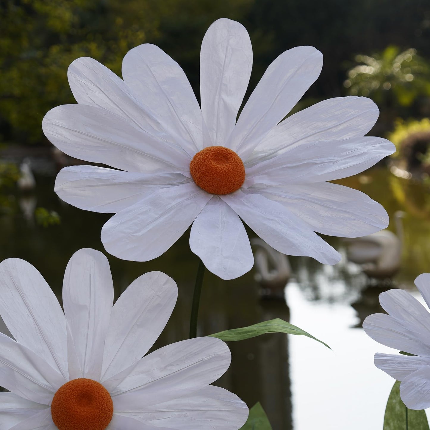 ZEYEXE Giant Flower for Decoration,Large Faux Daisy with Stand,Giant Artificial Flowers Decor Oversized Paper Flowers for Garden Party,Home,Weddings,Event & Commercial Display (White)