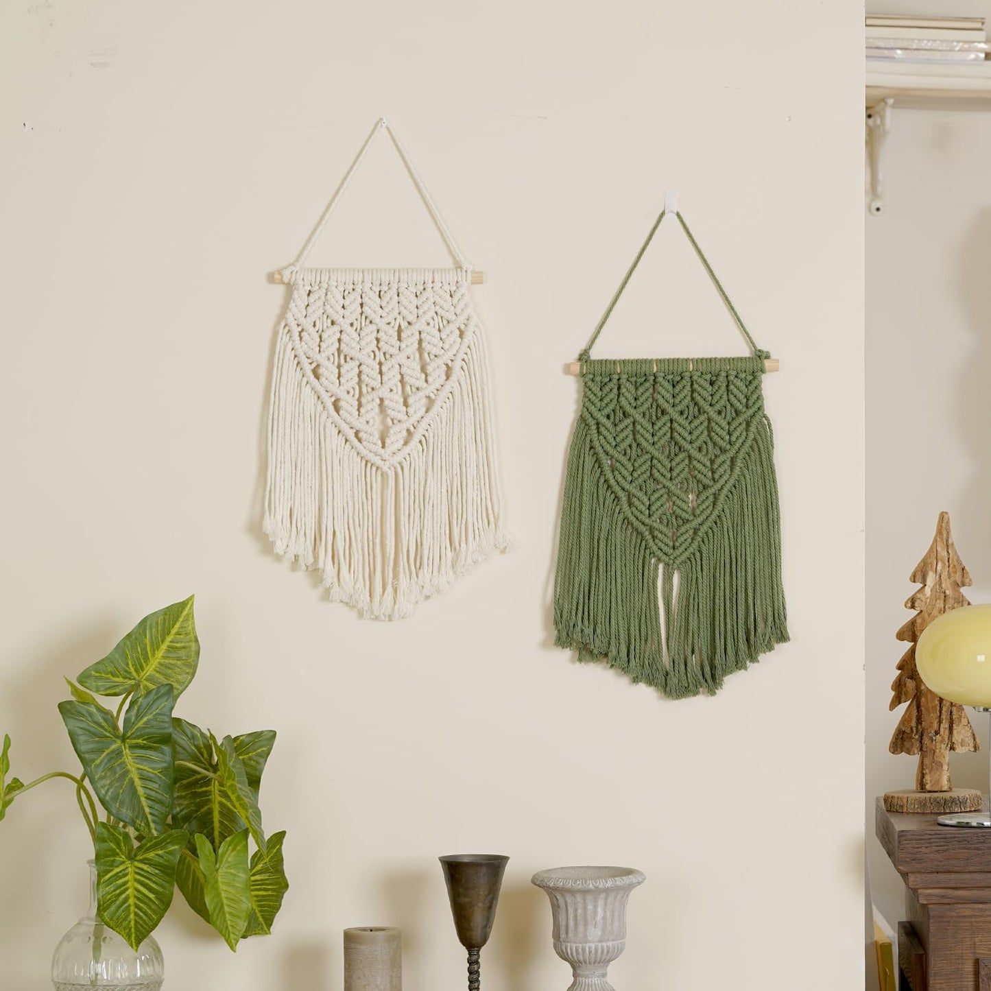 Nashibowu Small Macrame Wall Hanging Decor Boho Tapestry for Bedroom Living Room Dorm Nursery and Office, Cute Aesthetic Wall Art for Small Spaces for Teen Girls and Home Decor (Green, 16 * 10 Inch)