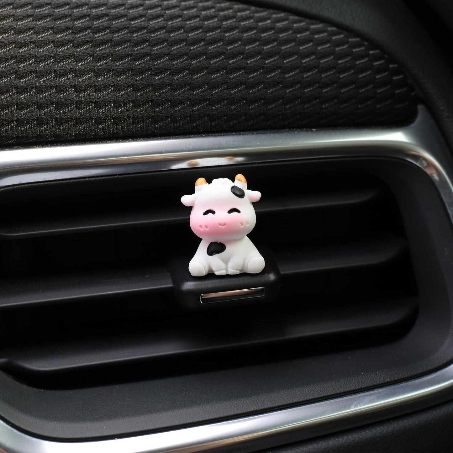 6 Pcs Mini Cows Car Accessories, Cow Print Dashboard Decorations & Rear View Mirror Ornaments, Cute Car Decor for Women Girl