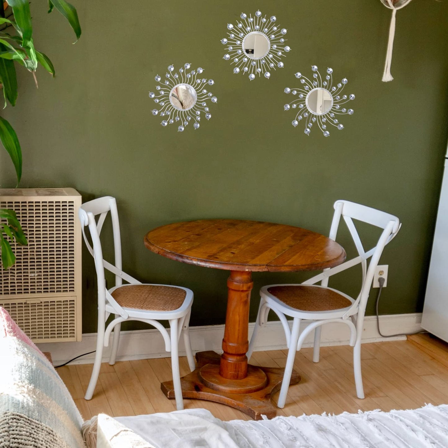 Mirror Wall Decor Metal Sun Mirror Home Decoration Wall Art Decorative Suitable for Living Room Bedroom Bathroom Entryway