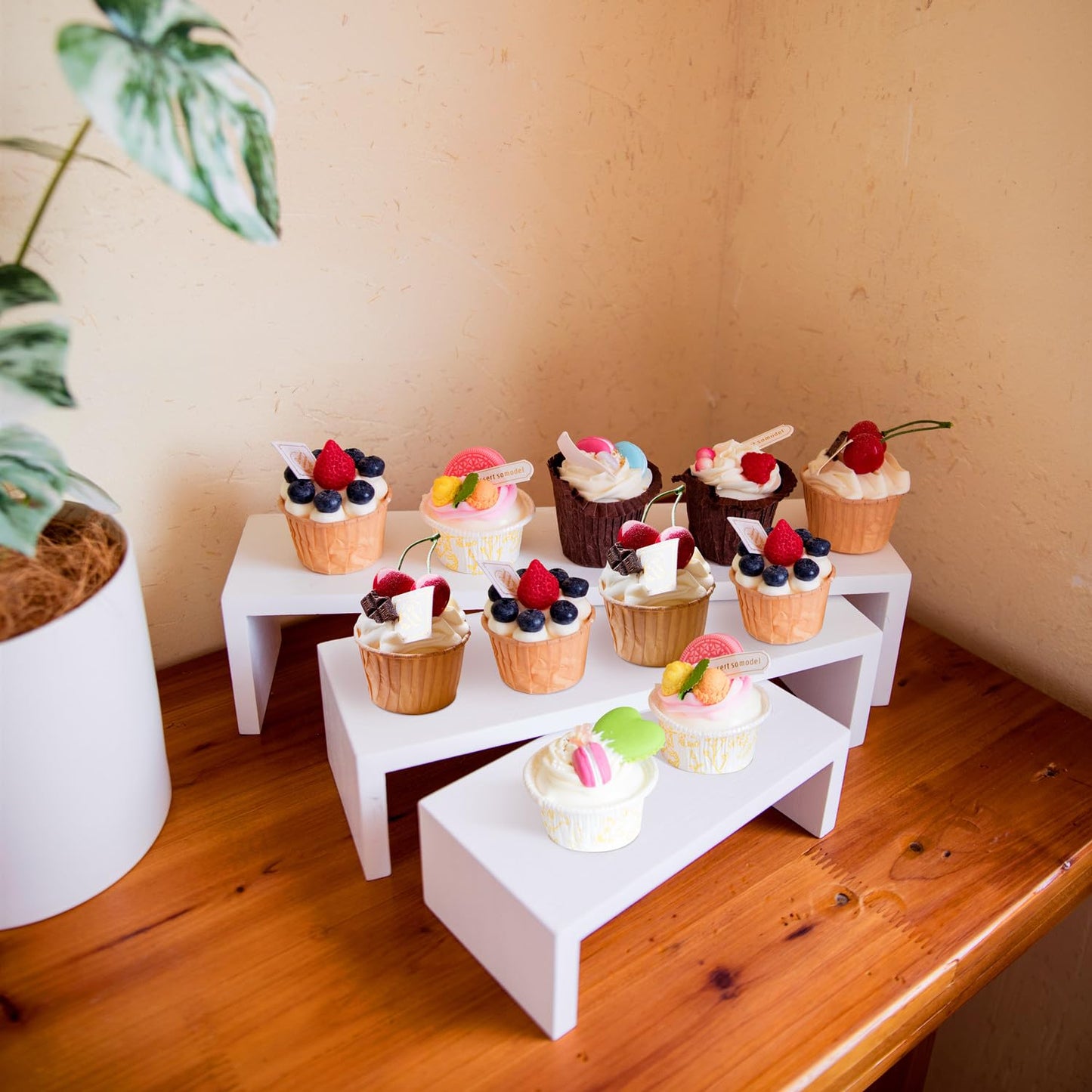 HPC DECOR 3PCS Wood Display Riser Stands- 8'' 12'' & 16'' Decorative Wooden Tabletop Tiered Display Risers for Cupcake Dessert- Modern Farmhouse Nesting Display Risers for Home, Restaurant & Party