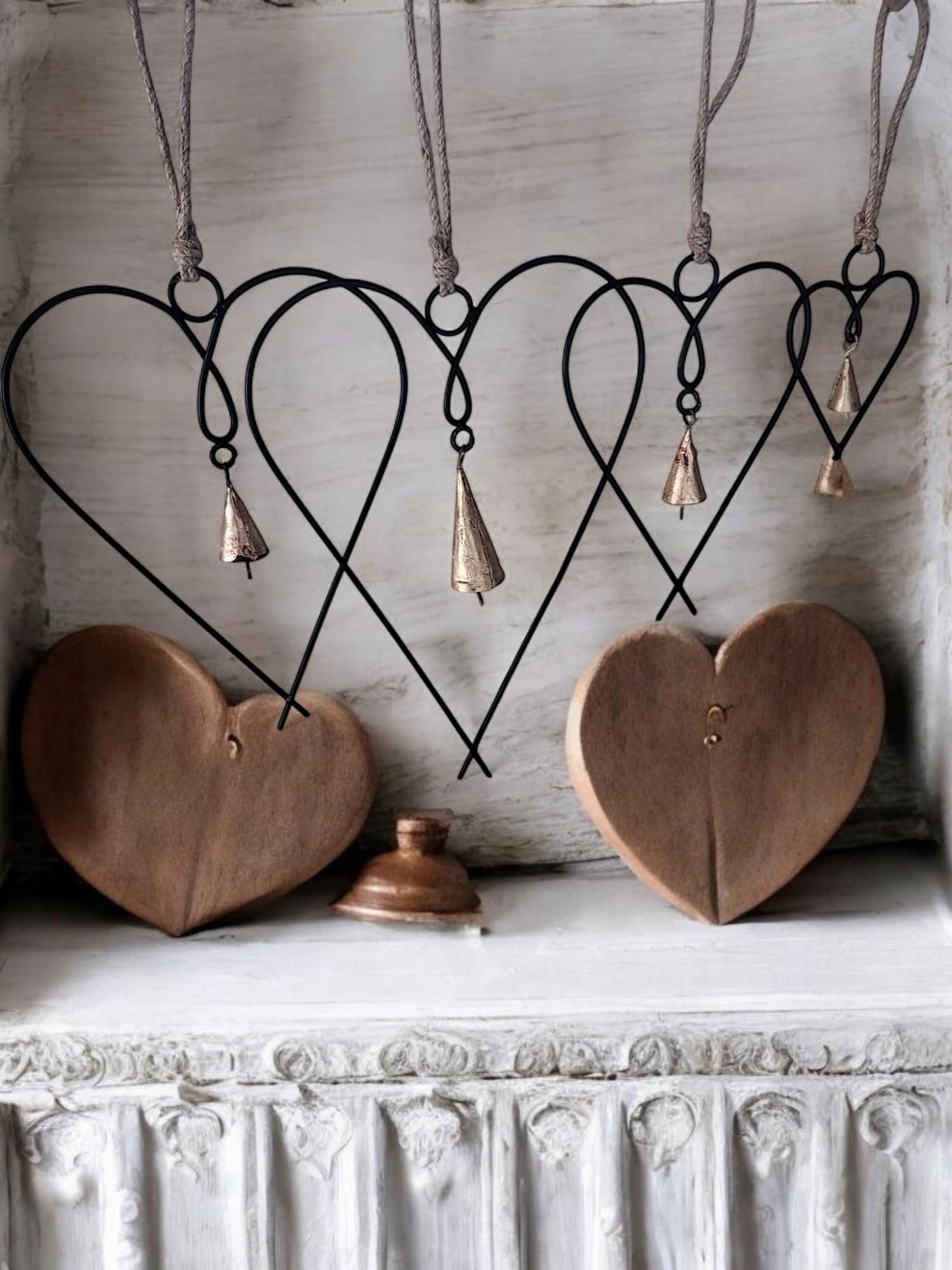 Mango Gifts Set of 4 Metal Heart Wall Art Decor with Bells | Black Love Heart Wall Sign Ornaments for Bedroom, Living Room & Home Decoration