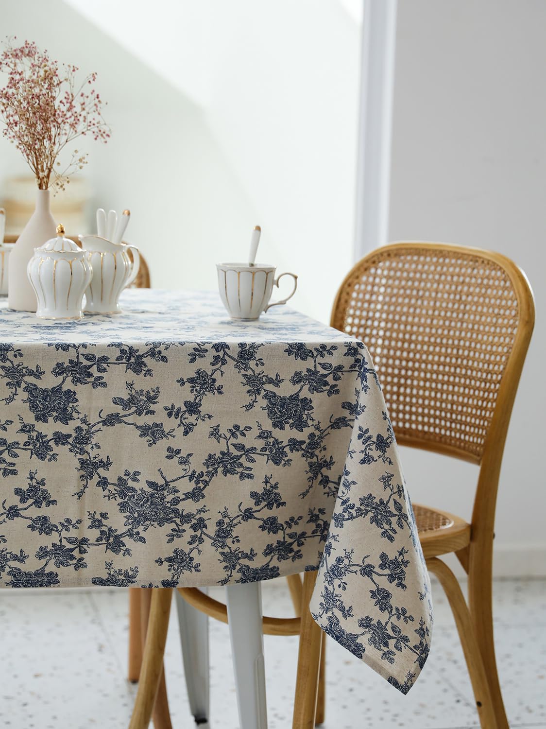 YiHomer Pastoral Rectangle Tablecloth - 60 x 84 Inch Table Cloth - Washable Table Cover with Dust-Proof Wrinkle Resistant for Restaurant, Picnic, Indoor and Outdoor Dining, Floral (Dark Blue)