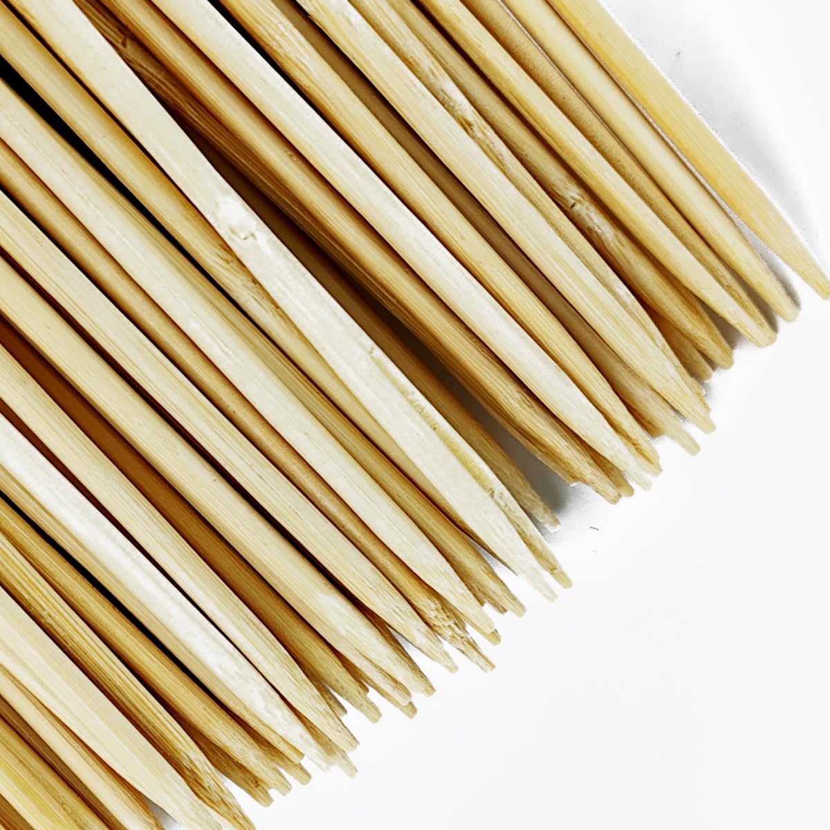 TIHOOD 200PCS/Set Bamboo Plant Stakes Kit, 50PCS Orchid Clips with 50PCS 18” Green Bamboo Plant Stakes, 100PCS Metallic Twist Ties for Supporting Stems Vines Stalks Grow Upright (Yellow)