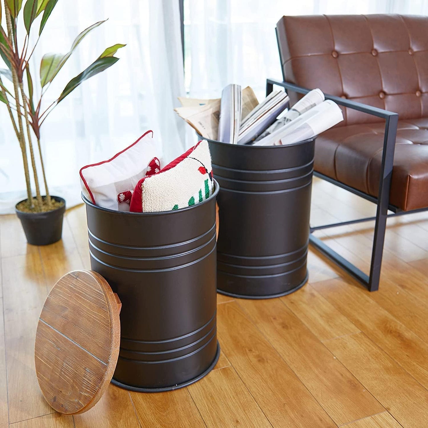 Glitzhome Nesting Tables for Living Room, Round Coffee Tables Set of 2, Metal Farmhouse Small Accent End Table with Storage and Lid for Bedroom Office Plant Stander, Black