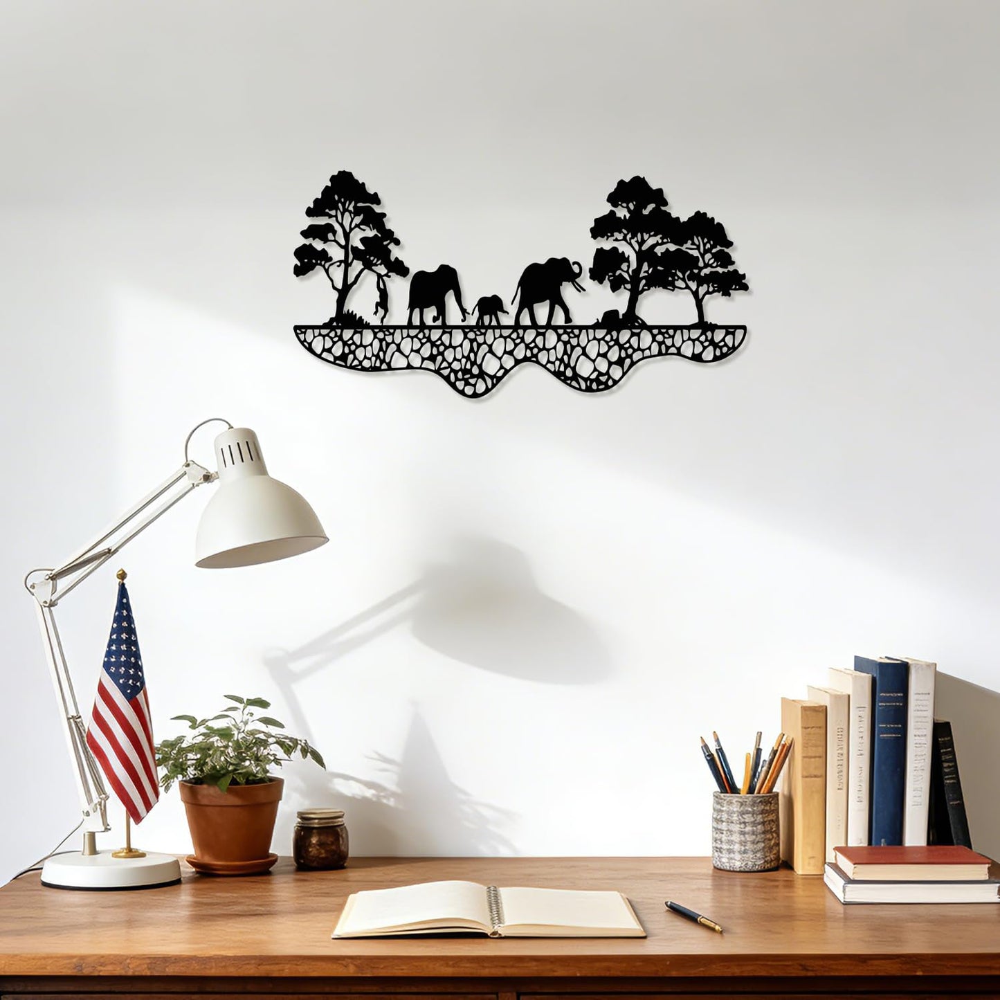Maoerzai Elephant Family Metal Wall Art, Elephants Herd Metal Wall Decor, Modern African Wall Decor for Living Room & Home (Black - 16 x 8 Inch)