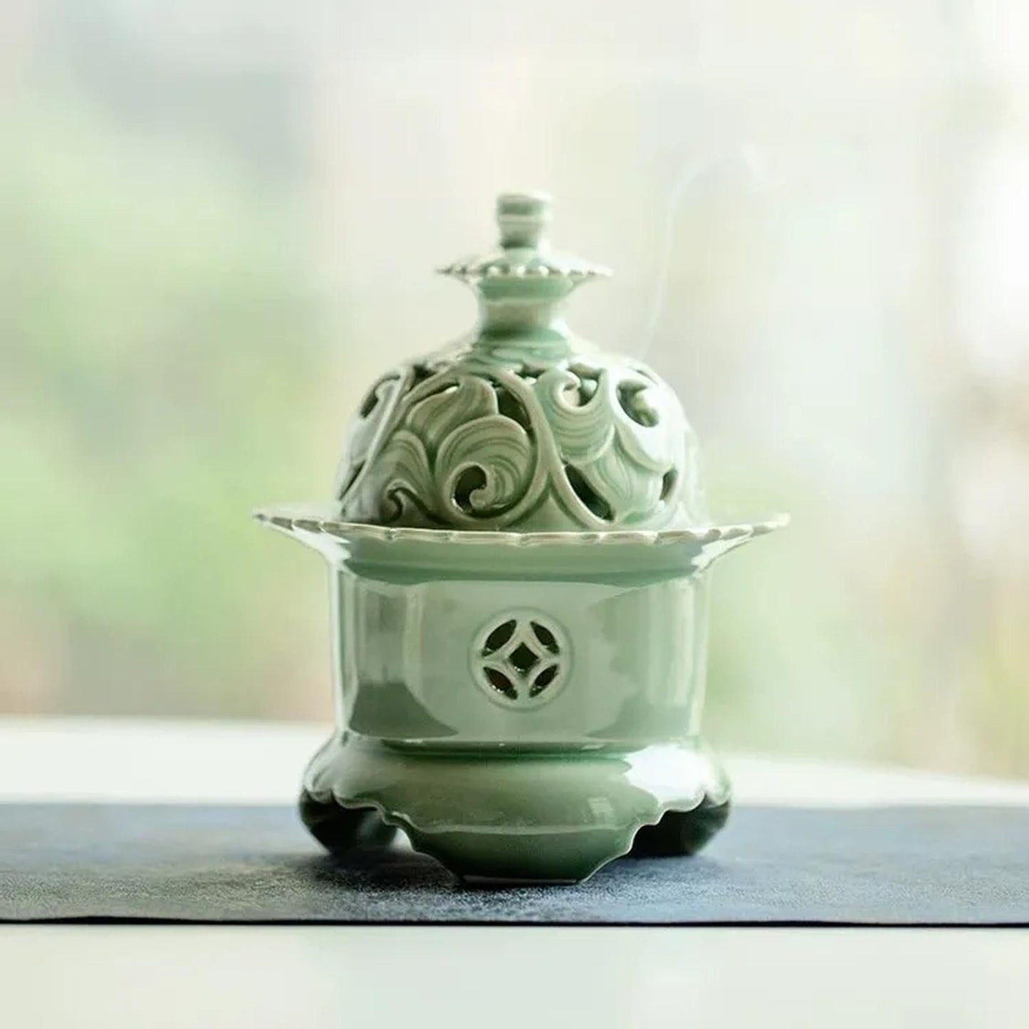Hermit Life Three-Legged Incense Burner (Celadon), Porcelain Incense Holder with Lotus-Shaped Lid, Green