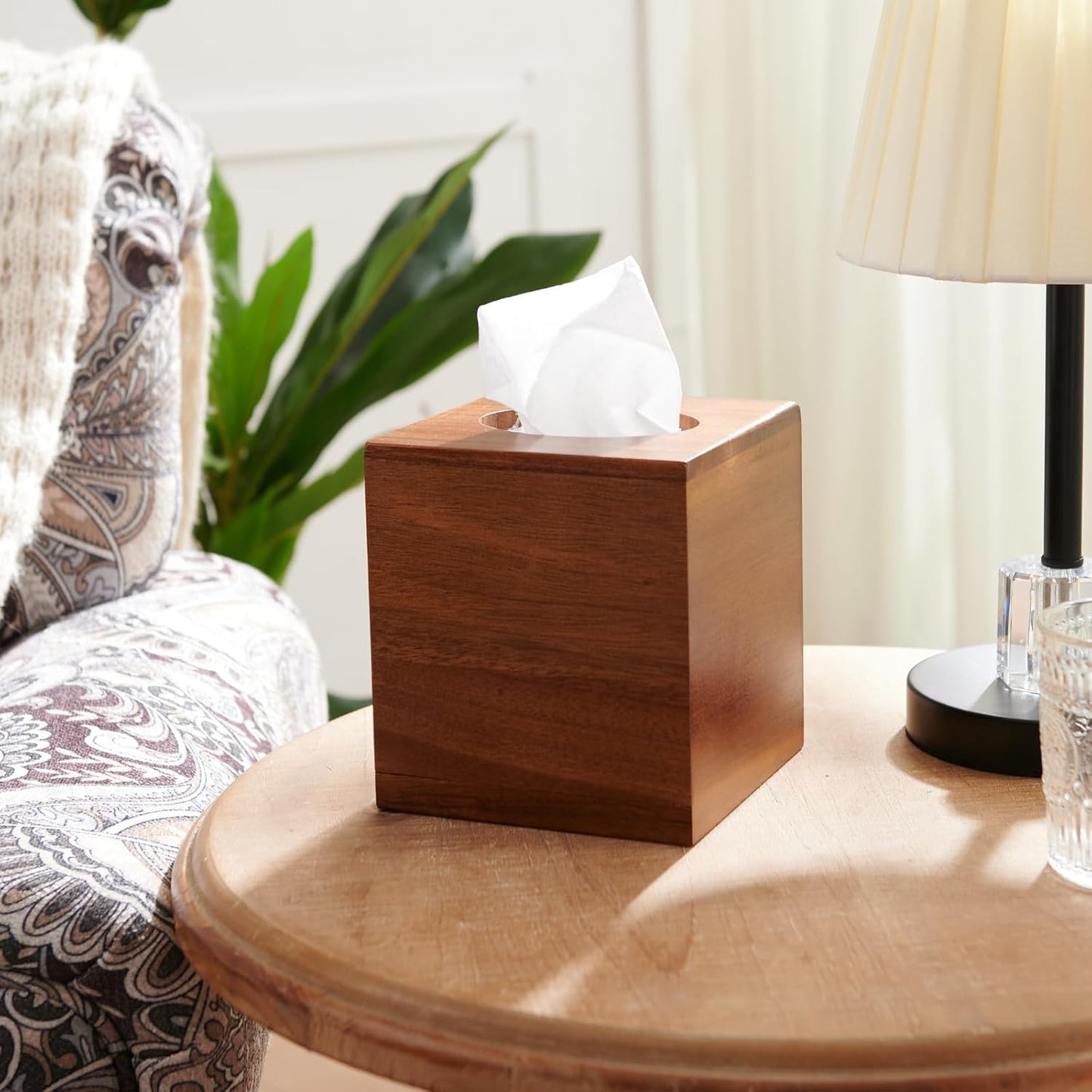 YANGQIHOME Tissue Box Cover Square, Acacia Wood Tissue Holder for Bathroom, Living Room, Dining Table, Decorative Cube Facial Tissue Box Cover, 5.3 x 5.3 x 6.1 inches