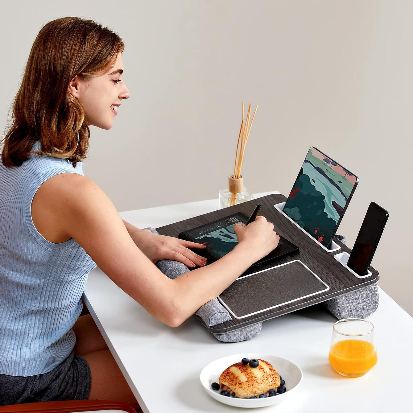 HUANUO Lap Desk - Fits up to 17 inches Laptop Desk, Built in Mouse Pad & Wrist Pad for Notebook, Laptop, Tablet, Lap Stand with Tablet, Pen & Phone Holder, Black Woodgrain