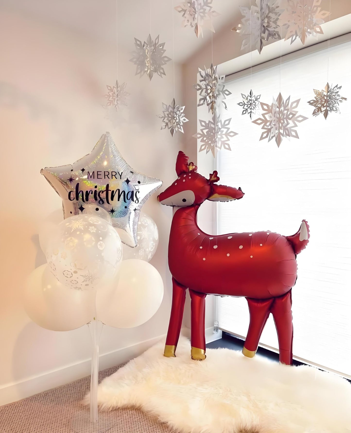 12pcs 3D Christmas Hanging Snowflakes Decorations， Iridescent Paper Snowflakes Snow Flakes Garland for Winter Wonderland Frozen Christmas Birthday Party Decorations，