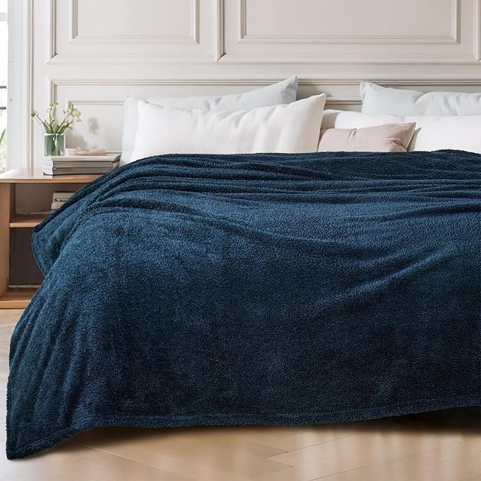 Exclusivo Mezcla Fleece Twin Size Bed Blanket, Ultra Soft, Lightweight and Fuzzy Navy Blue Blanket for Women, Home Decor, 60x80 Inches