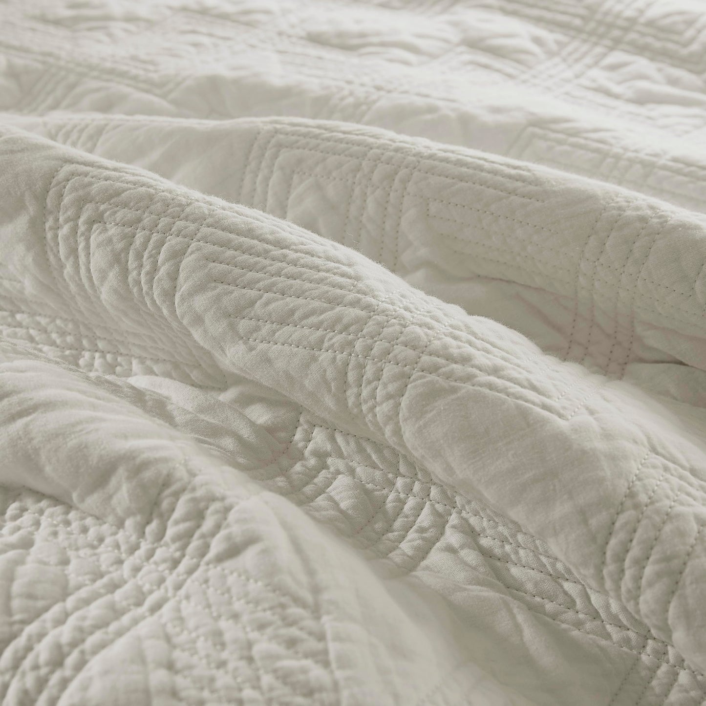 WDCOZY 100% Cotton Queen Size Quilt Set - Beige Pre-Washed Soft Lightweight Modern Bedspread, Farmhouse Country Rustic Coverlet, Textured Like Linen, Shabby Chic Gauze Bedding, 3 Pieces