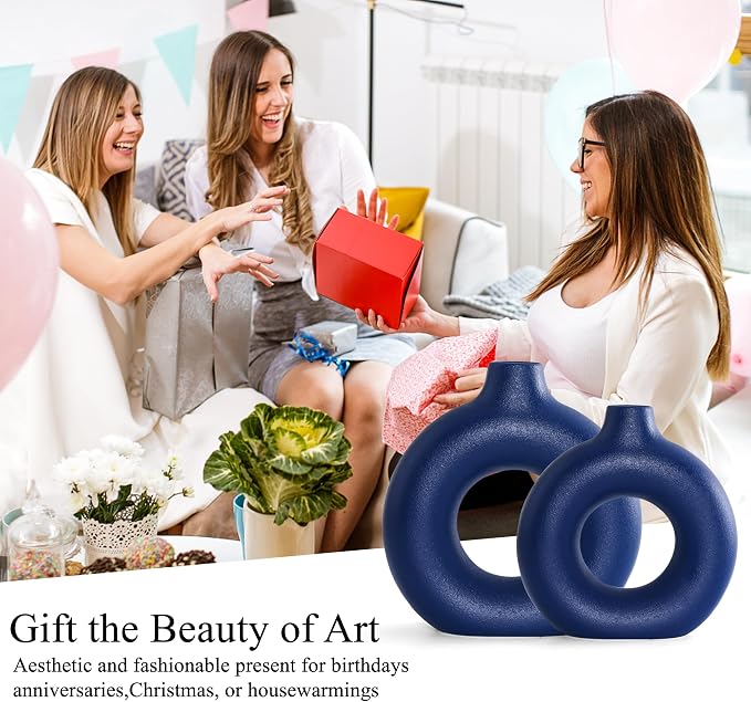 Blue Ceramic Donut Vase Set of 2, Hollow Round Matte Pampas Flower Vases for Boho Home Wedding Party Room Dinner Table Shelf Decor.（Blue）