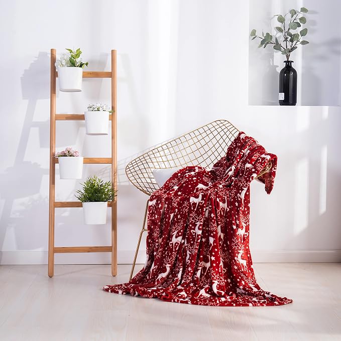 Elegant Comfort Luxury Velvet Super Soft Christmas Prints Fleece Blanket-Holiday Theme Home Décor Fuzzy Warm and Cozy Throws for Winter Bedding, Couch and Gift, 50 x 60 inch, Red Reindeer