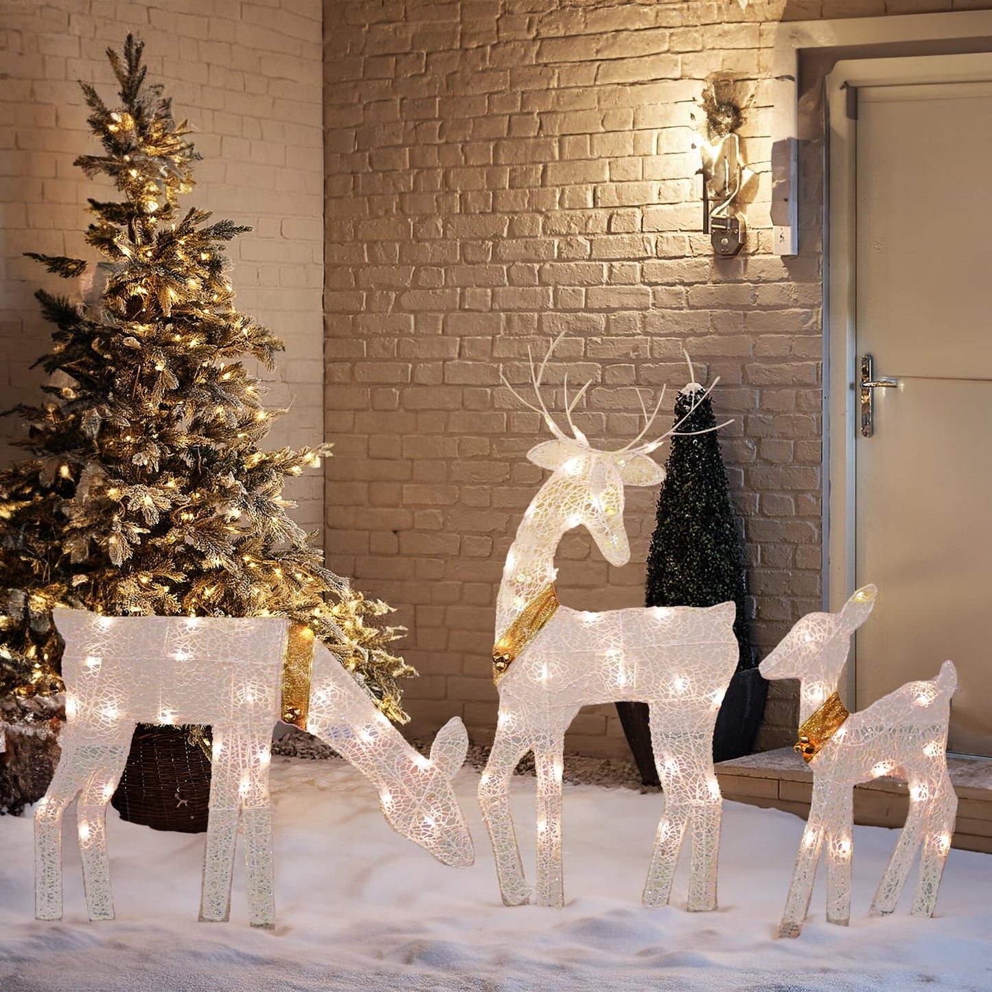 Dazzle Bright Christmas Outdoor Decoration, 3-Piece Lighted 2D Reindeer Family with 60 L, Pre-Lit Light Up Deer Set, Waterproof Outdoor Christmas Deer Decorations for Yard Patio Lawn Garden Party