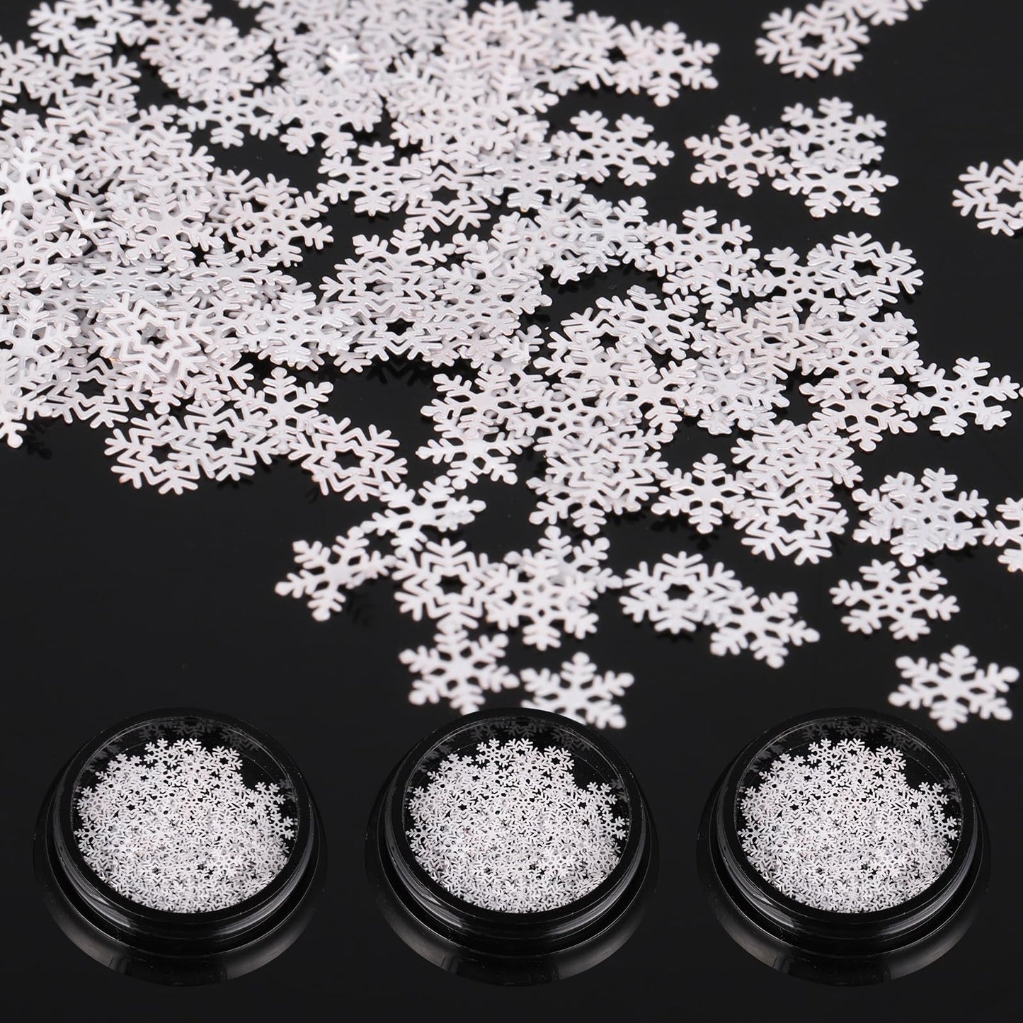 300PCS Mini Metal Snowflake, 0.2 Inch White Small Christmas Craft Embellishments Winter Tiny Snowflake Ornaments for DIY Party Decor Christmas Home Decoration