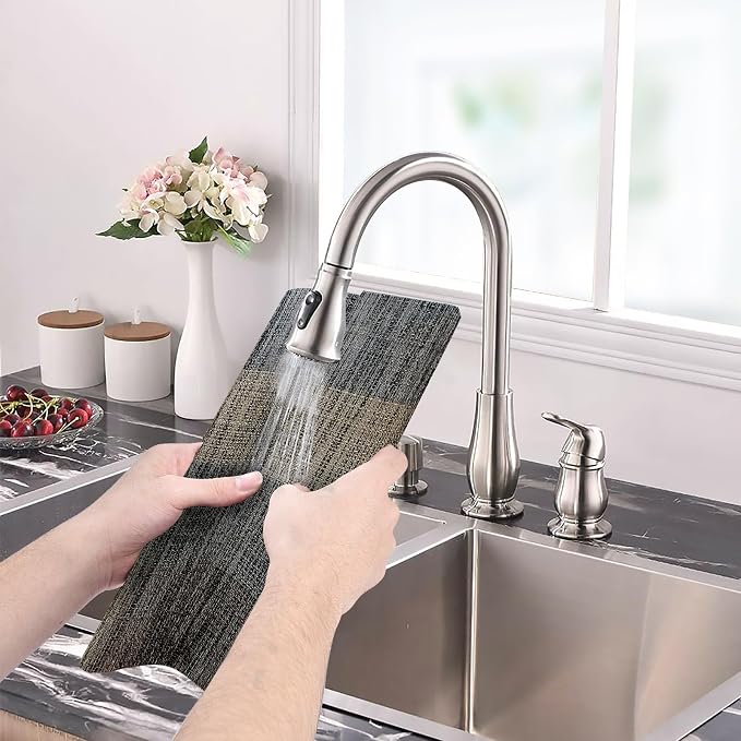 Aofmee Table Runner and Placemats Set of 6 Washable, Heat Resistant Place Mats with Table Runner, Woven Vinyl Table Placemats for Dining Table, Stain Resistant Kitchen Table Mats Sets, Easy to Clean