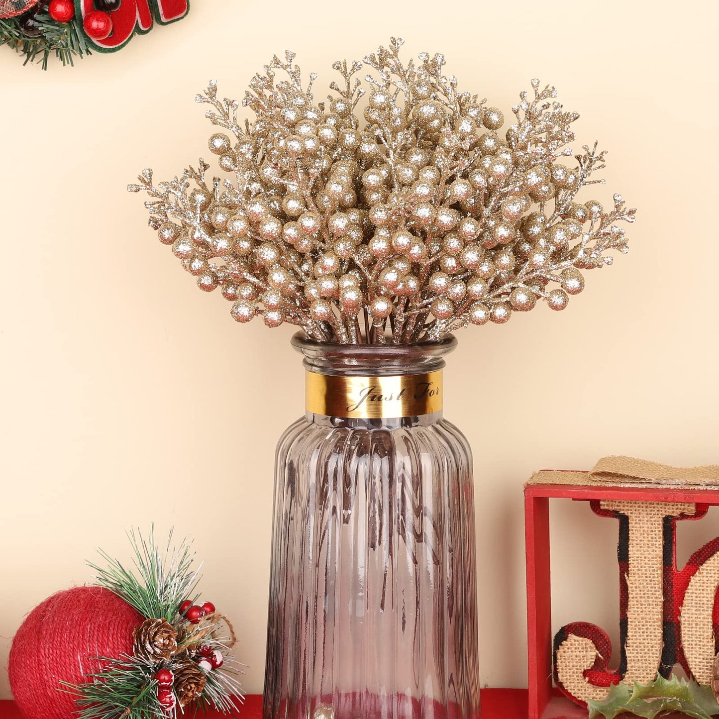 HOHOTIME 36Pcs Christmas Glitter Berries Stems, 9.5 Inch Artificial Christmas Tree Picks for Christmas Tree Decorations Ornaments DIY Crafts Vases Holiday Wedding Home Xmas Decor(Champagne)
