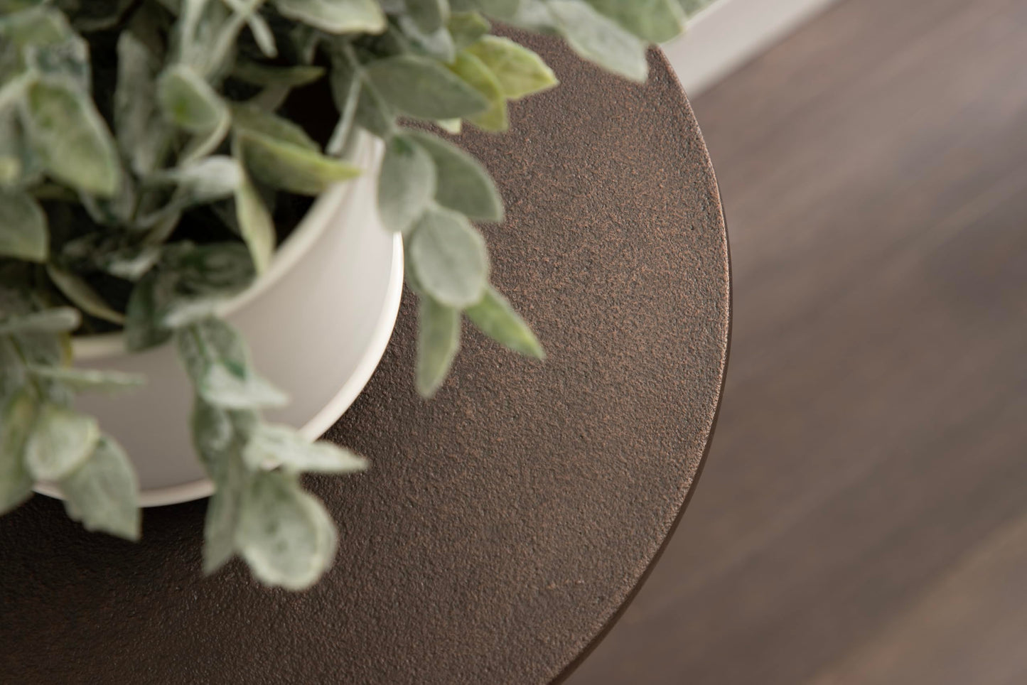 Kate and Laurel Henshall Mid-Century Metal Round Side Table, 12 x 12 x 24, Bronze, Sand Cast Aluminum Sculptural Indoor Plant Stand with Tripod Base for Use as End Table or Bedroom Nightstand