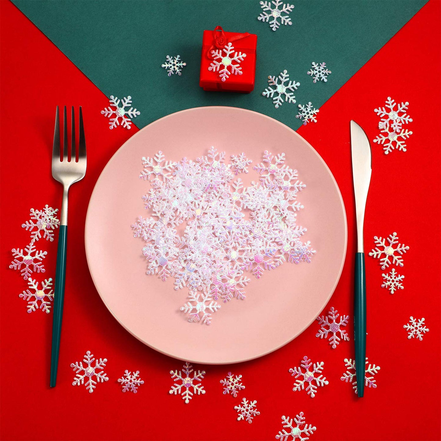 1600 Pieces 3 Size Winter Wedding Snowflake Confetti Snowflake Glitter Confetti Table Decor for Winter Party Wonderland Party Supplies DIY Craft Christmas Xmas(White)