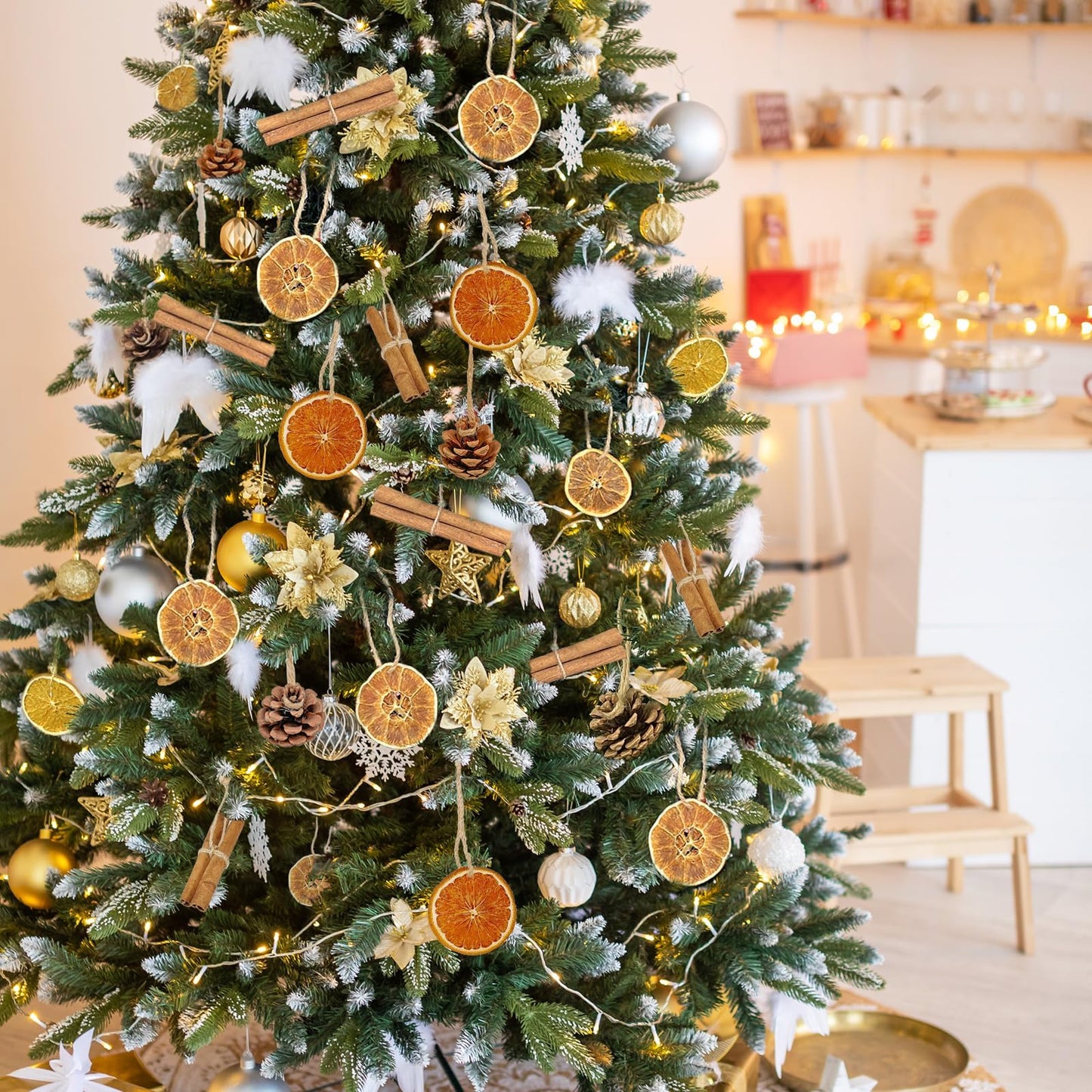 32pcs Natural Christmas Tree Ornaments Set, Rustic Christmas Ornaments Bulk with Dried Orange Slices, Cinnamon Sticks and Pine Cones with Rope,Hanging Yule Decor for Xmas Tree, DIY Crafts Decorations