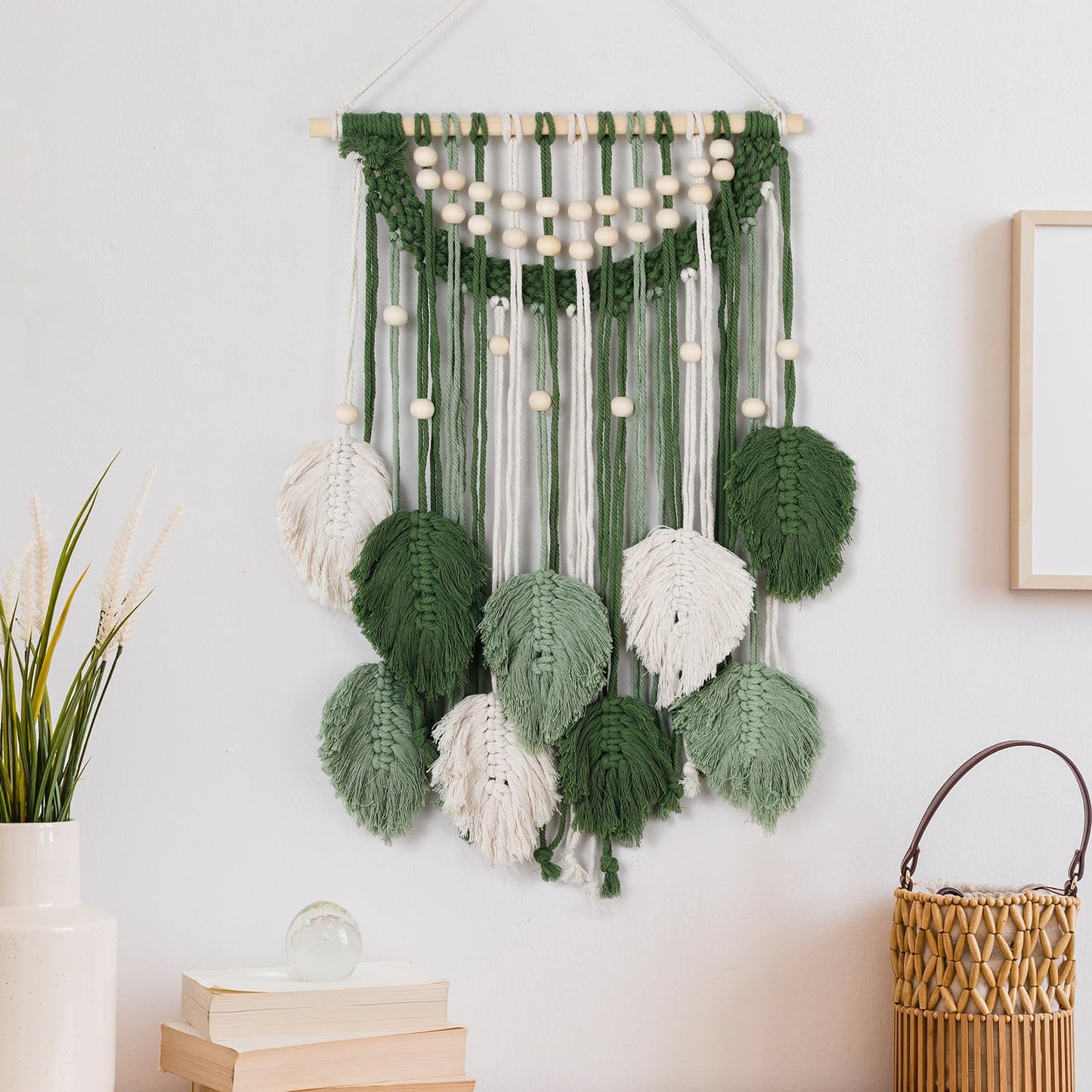 Newwiee Leaves Macrame Wall Hanging Boho Feather Macrame Wall Decor Woven Tapestry Green Stylish Feather Hanging for Nursery Bedroom Living Room 27.6 x 15.8 Inch