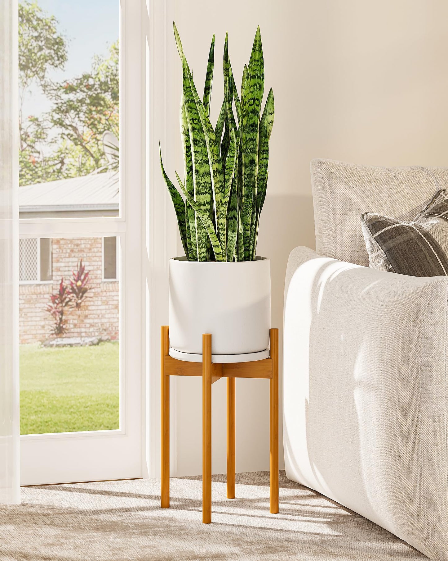 GENTINGBRO Adjustable Plant Stand Indoor, Bamboo Plant Stand Fits 8 9 10 11 12 Inches, Small Corner Planter Holder for Indoor Plants, Single Floor Plant Stands for Living Room Balcony, Light Brown Tall