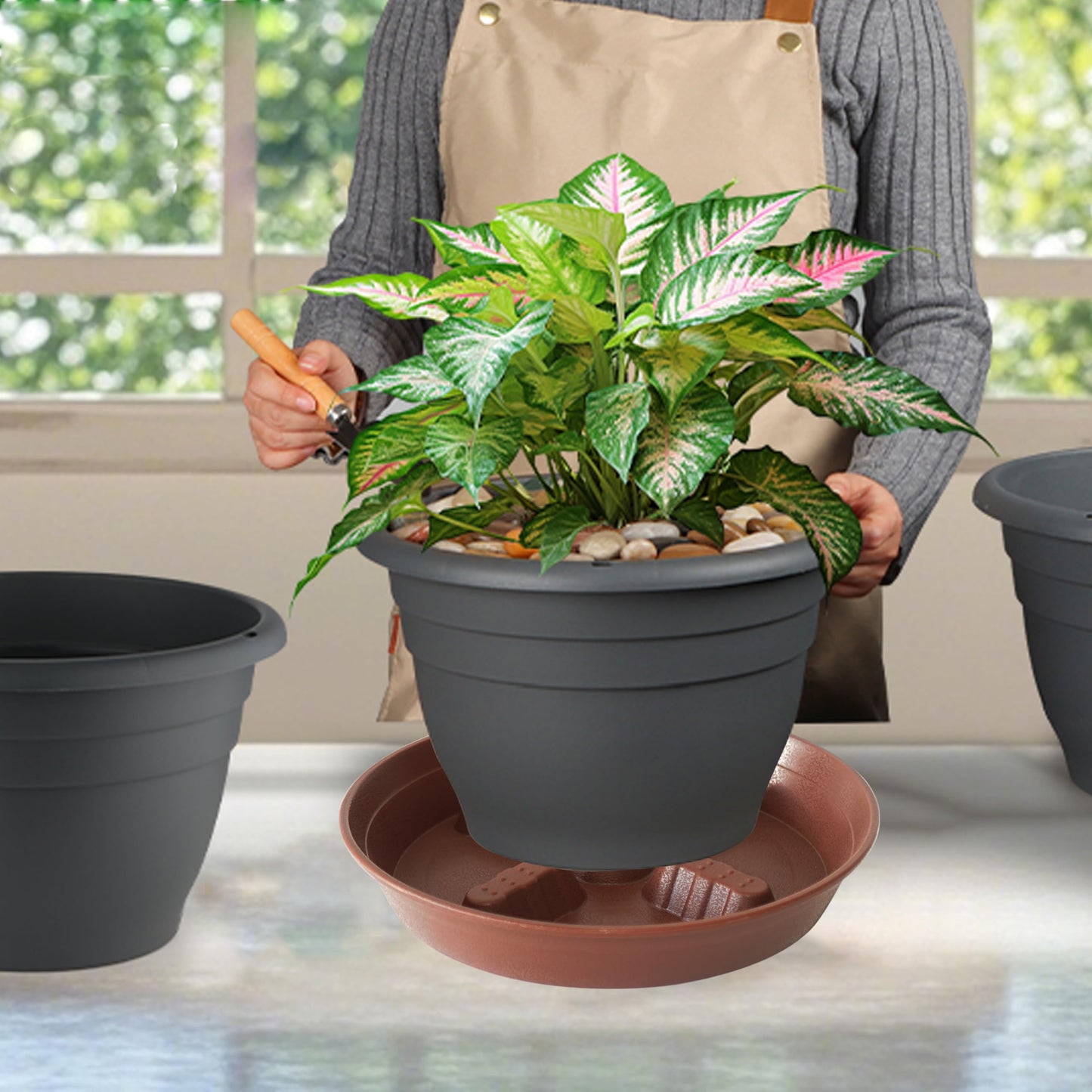 Feyvdzv 4 Pack Plant Saucer 10 inch, 8 12 14 17 inch, Plant Stand Plastic Plant Saucers for Indoors Outdoor, Heavy Duty Flower Plant Risers for Inside Pots, Pot Saucers for Plants, Grow Bags Saucers