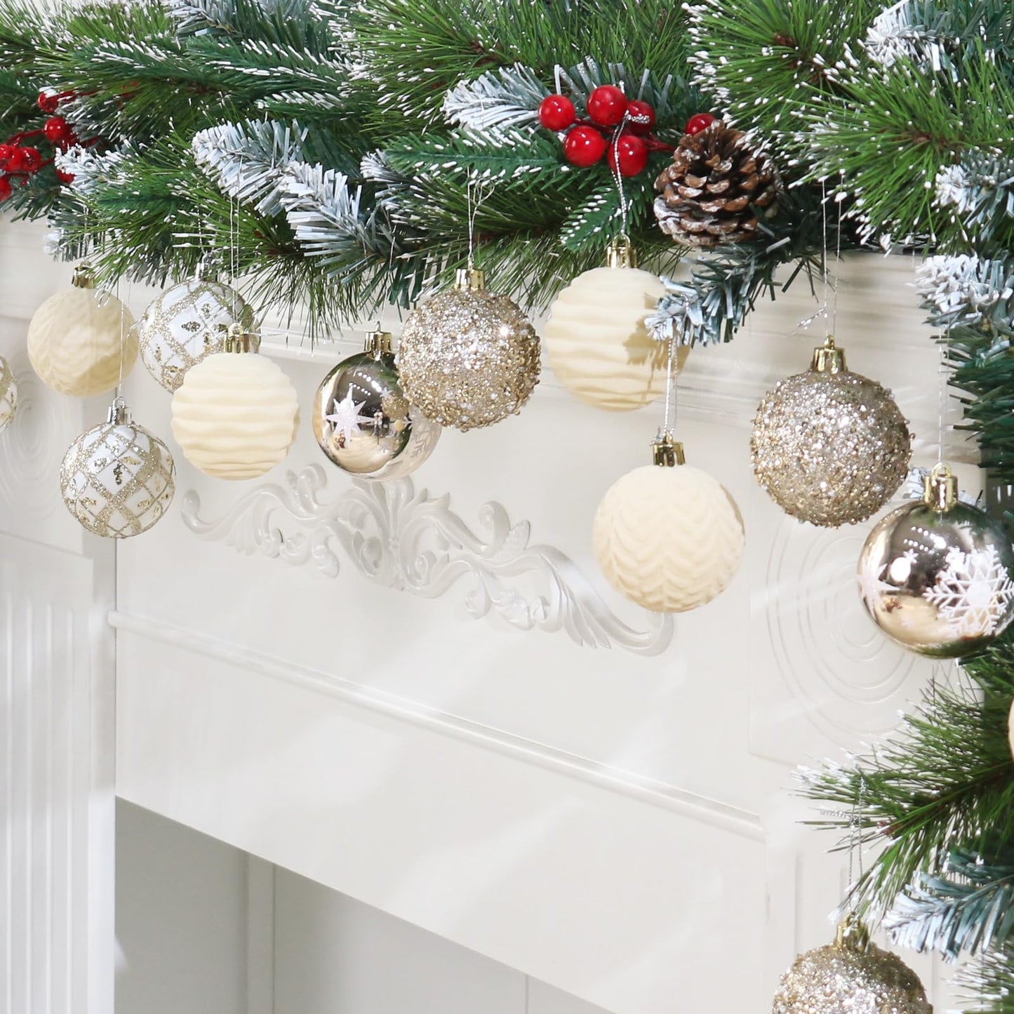 YINGQIWISH 2.36In Velvet Christmas Ball Ornaments, 25PCS Champagne Flocked Christmas Tree Hanging Decorations, for Home Holiday Wedding Indoor Xmas Party Decor.
