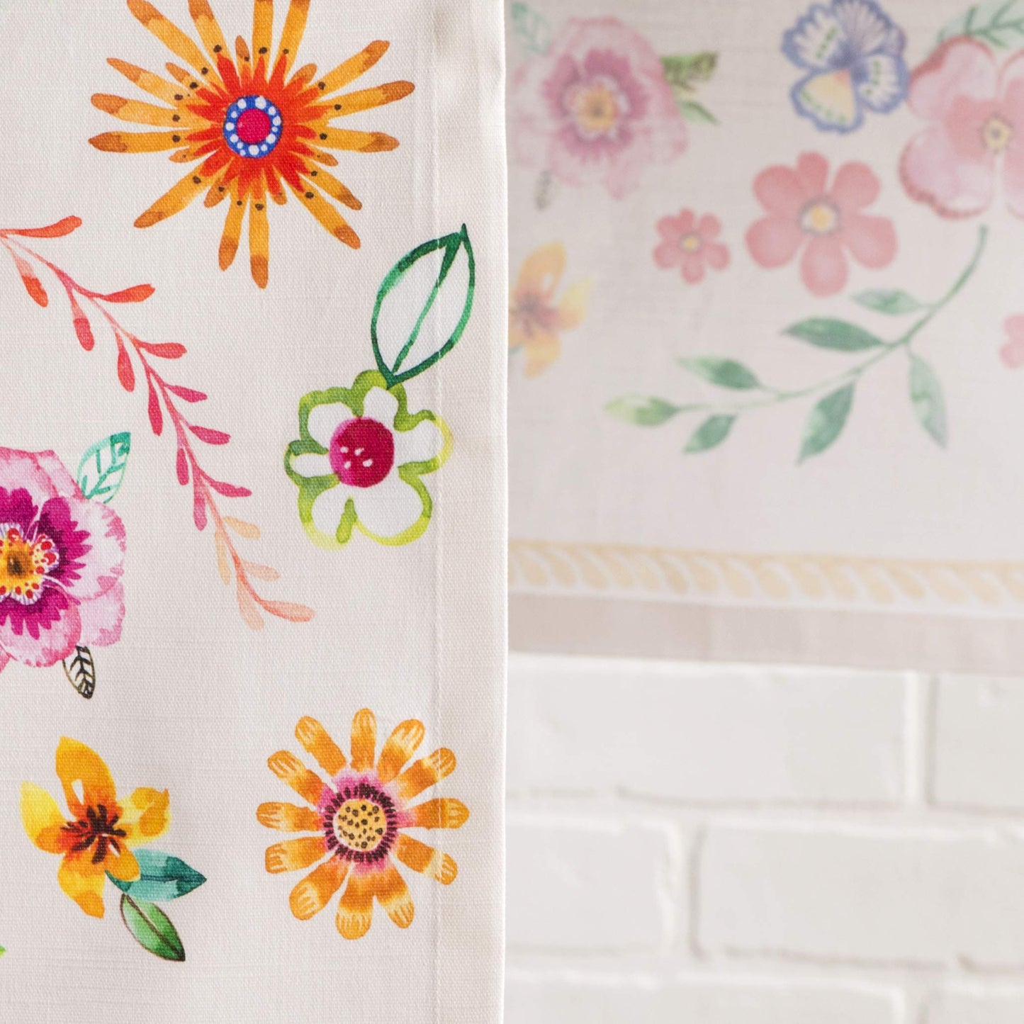 Maison d' Hermine Table Runner 100% Cotton Single Layer Table Runners 108 inches Long Decorative for Home Kitchen Dining Party Gifts for Mothers Day Spring Summer (Happy Florals - Sweety)