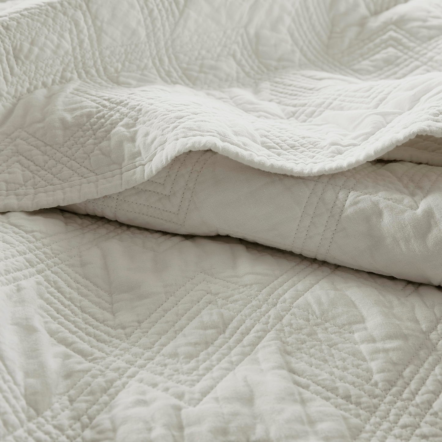 WDCOZY 100% Cotton Queen Size Quilt Set - Beige Pre-Washed Soft Lightweight Modern Bedspread, Farmhouse Country Rustic Coverlet, Textured Like Linen, Shabby Chic Gauze Bedding, 3 Pieces