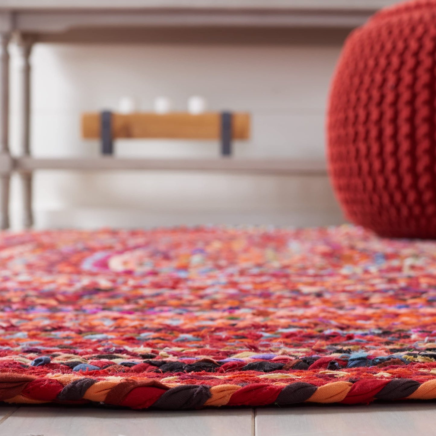 SAFAVIEH Braided Collection 3' Round Rust / Multi BRD452P Handmade Country Cottage Reversible Cotton Area Rug