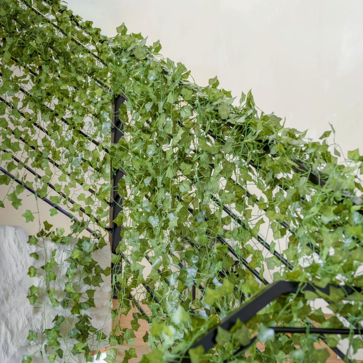 CQURE 96 Pack 672Ft Artificial Ivy Garland, Fake Vines UV Resistant Greenery Leaves Fake Plants Hanging Aesthetic Vines for Home Bedroom Party Garden Wall Room Decor
