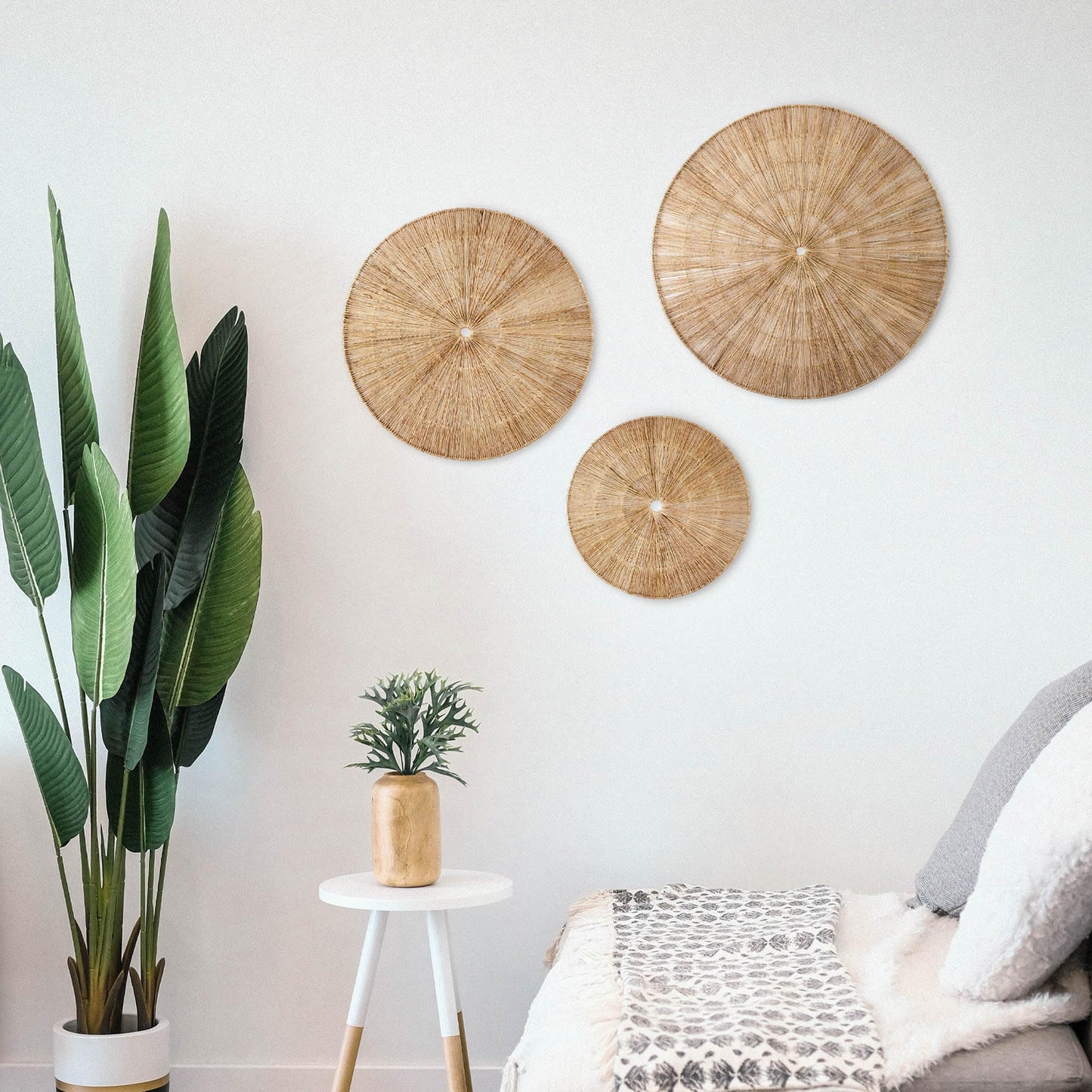 PEMAR Handwoven Wicker Wall Hanging Baskets Set of 3 – Round Jute Wall Decor (22", 19", 15"), Southwestern Boho Scandinavian Farmhouse Room Decorative Accents