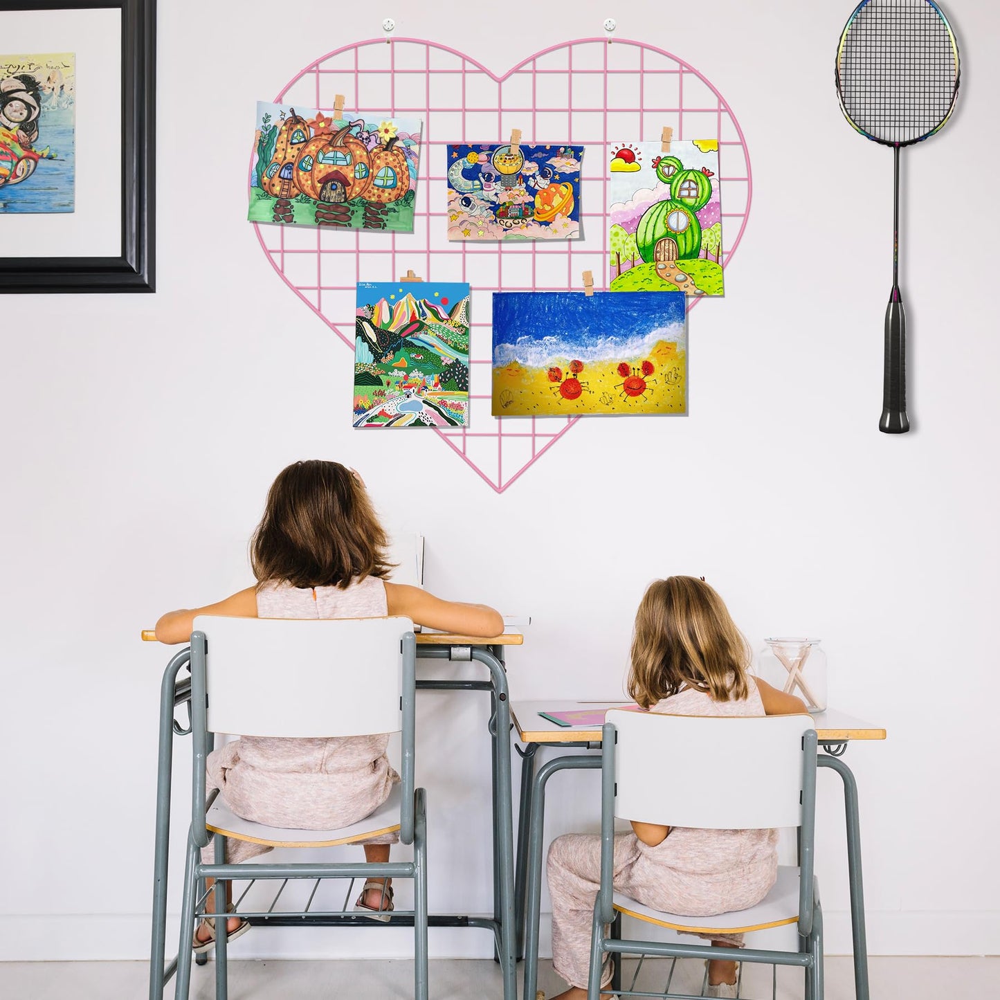 ECLENYES Grid Photo Wall Panels - 22.4"x20.4" Heart Shape Iron Rack Art Wire Board, Wall Grid Organizer, DIY Photo Frame for Home, Office, Kitchen, Bedroom, Christmas Gifts - Pink