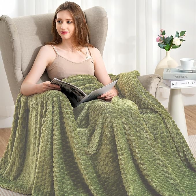 Zyrah Green Fleece Twin for Couch Super Soft Twin Blanket 3D Imitation Turtle Shell Jacquard Decorative Cozy Blankets for Sofa Chair Bed 60x80 Inches