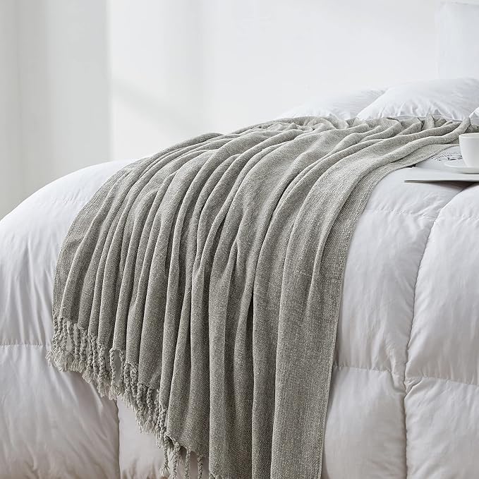 BOURINA Chenille Fluffy Throw Blanket with Decorative Fringe for Couch Cover Sofa Chair Blanket（50×60 Inches） Grey