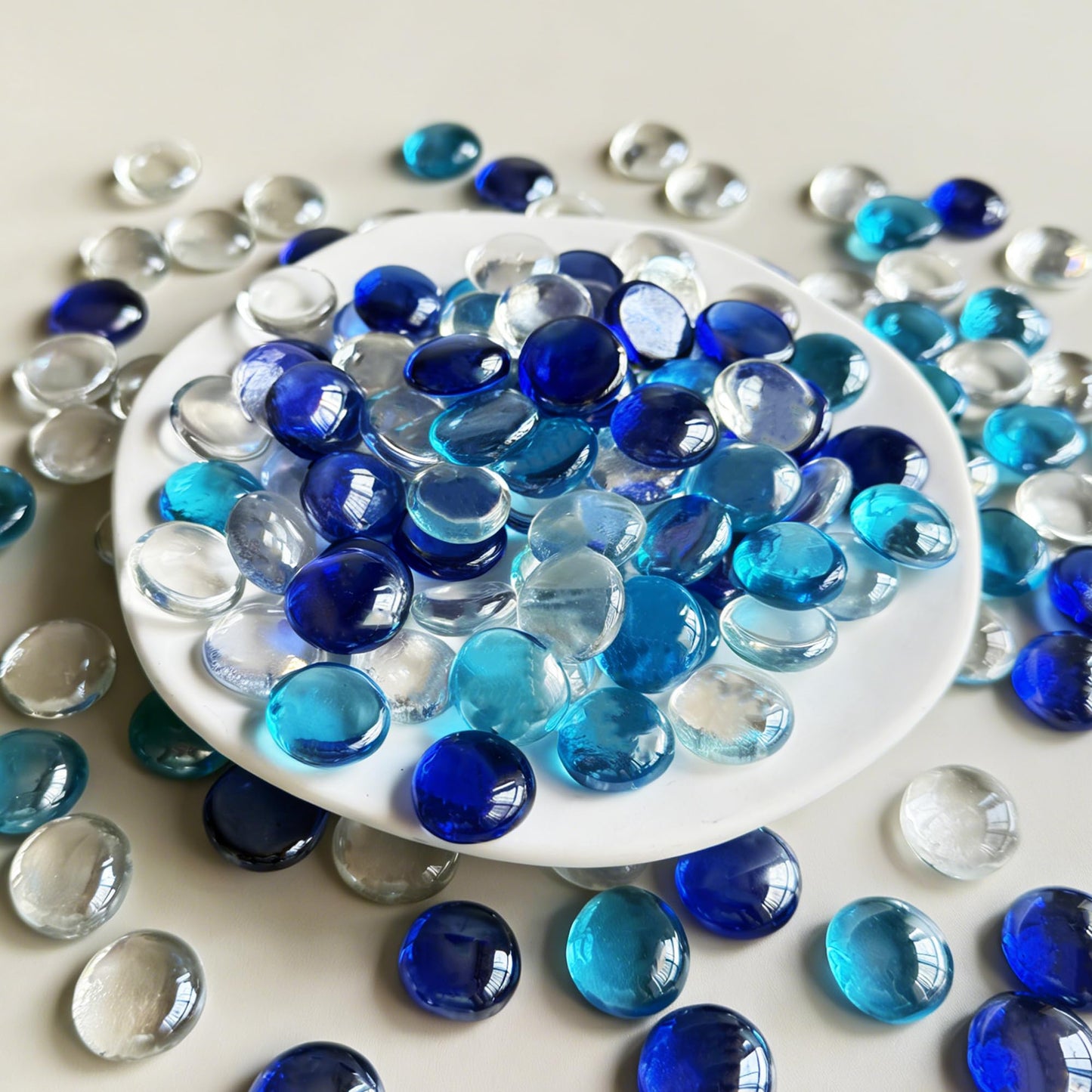 Aflyu About 5 LB Flat Glass Marbles for Vase Glass Gemstone Beads Vase Fillers Aquarium Pebbles Fish Tank Rocks Vase Fillers for Home Decoration (Clear&Blue&Aqua Blue)