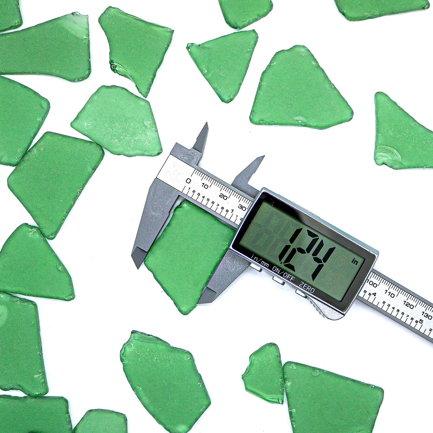 Tumbled Sea Glass 31oz - Frosted Crafting Gems for Christmas Tree Decor, Wreath DIY & Vase Filler | Beach Glass Pieces for Holiday Crafts and Home Décor(Dark Green)
