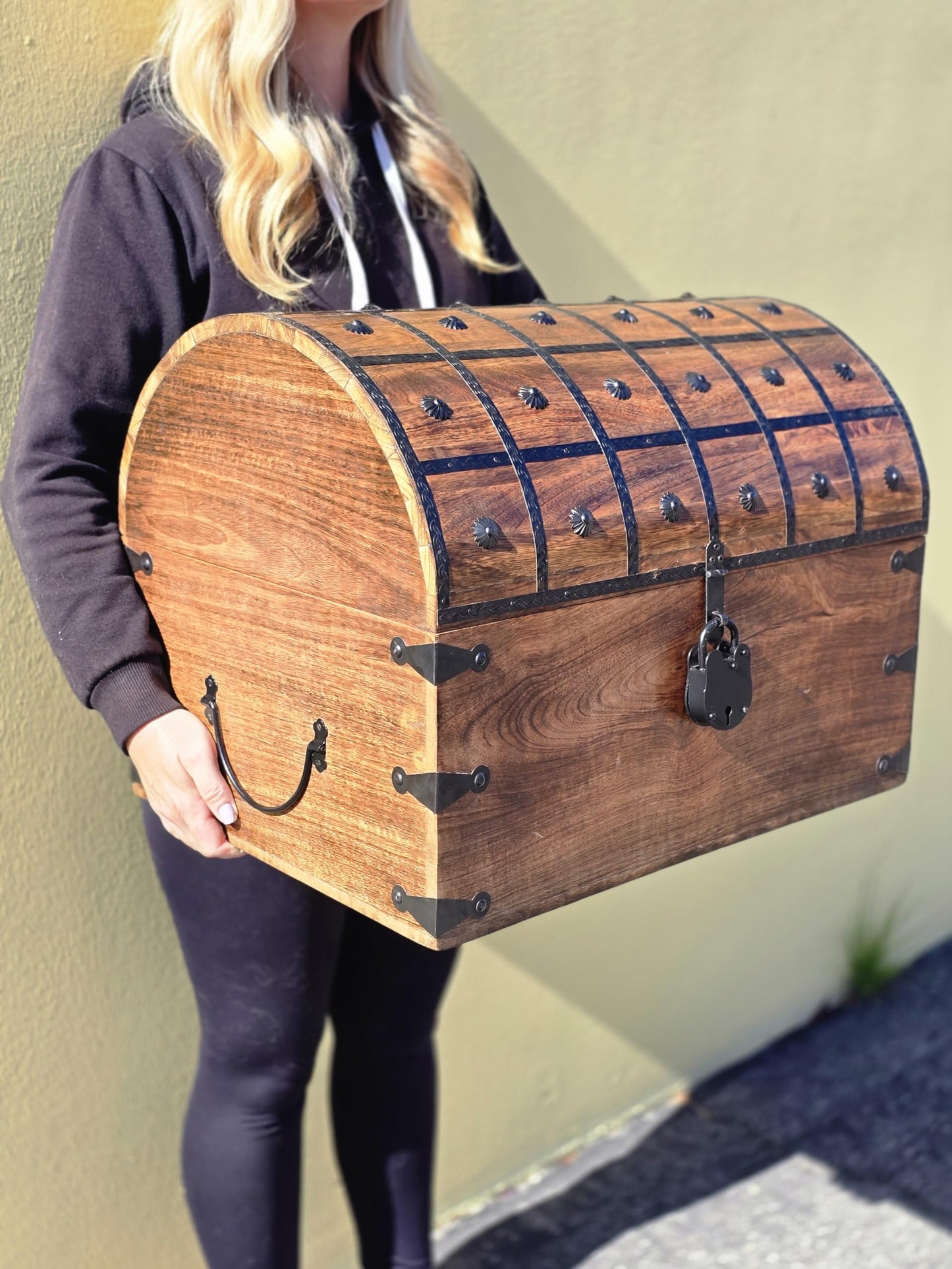Aiden Asher Handmade Pirate Treasure Chest - Wooden Storage Box with Iron Lock & Skeleton Key - Rustic Decorative Jewelry (XXXL 21 x 15.75 x 15.75)