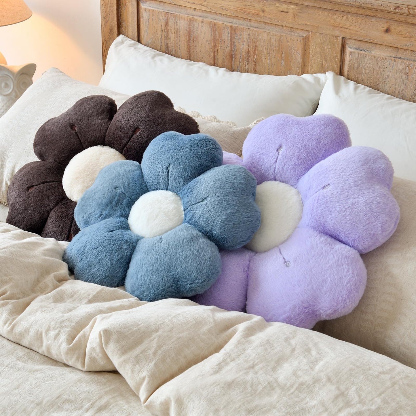 Flower Shaped Pillow, Cute Decorative Throw Pillows with Soft Rabbit Fur for Couch Bed Chair Floor, Christmas Pillow Seating Cushions with Room Décor for Bedroom Living Room(19.6 Inches, Brown)