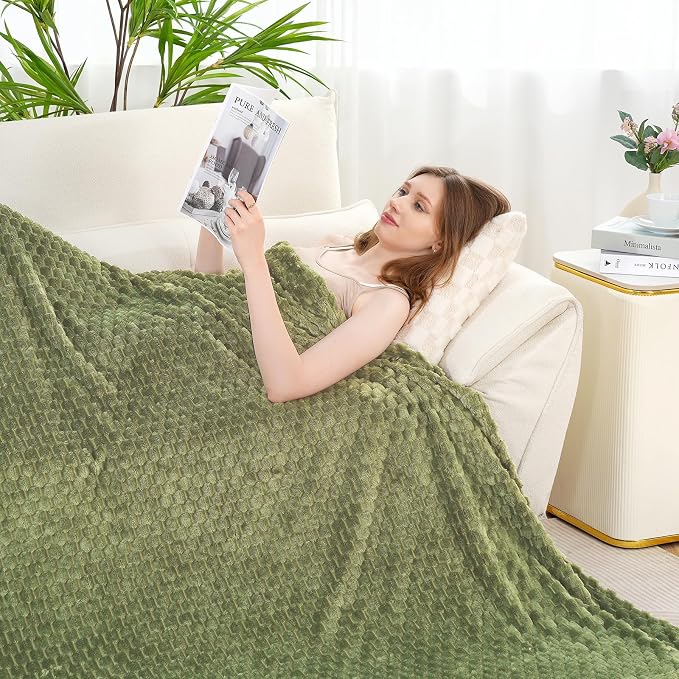 Zyrah Green Fleece Twin for Couch Super Soft Twin Blanket 3D Imitation Turtle Shell Jacquard Decorative Cozy Blankets for Sofa Chair Bed 60x80 Inches