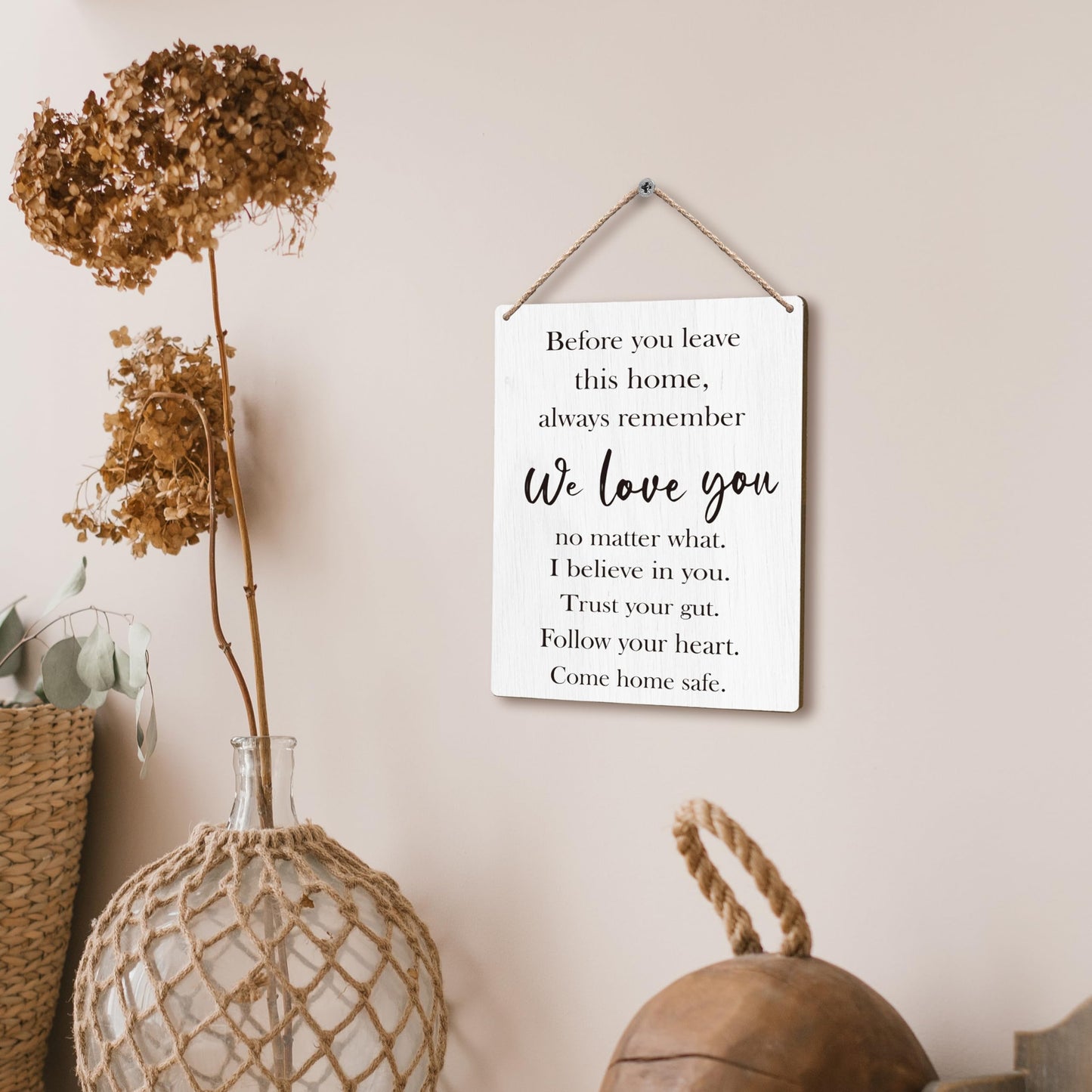 FUGWN Before You Leave This Home Always Remember We Love You Sign Hanging Wooden Signs 8x10, We Love You Wall Sign Decor, Entryway Wall Decor, Inspirational Motivational