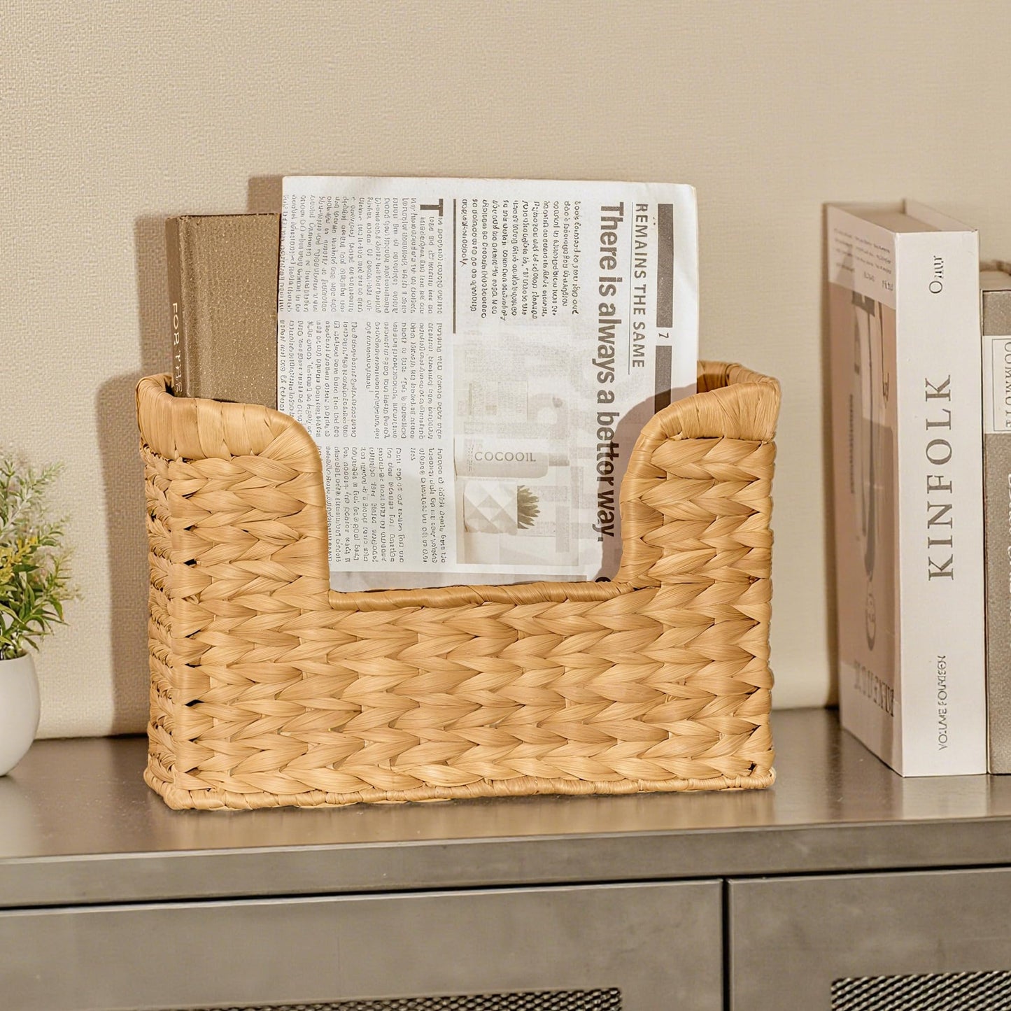 Magazine Holder Wall Basket Water Hyacinth Woven Mail Organizer, Wicker Wall Hanging Baskets for Magazines, Letters & Storage Decorative Mail Holder, Magazine Rack, Hanging Basket 11.8x4.3x7.9 Inch