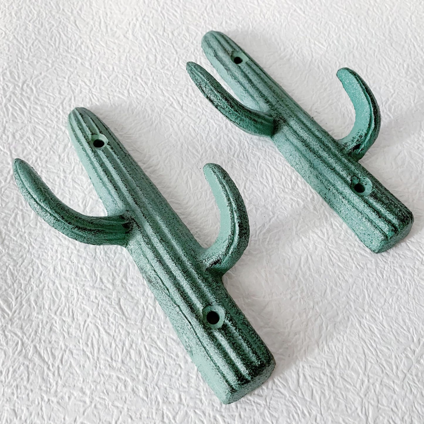 Zorues Rustic Cactus-Shaped Decorative Wall Hook Rack Hangers for Hanging Clothes, Coats, Towels, Keys, and Hats, 2-Pack Antique Cast Iron Mounted Wall Hooks