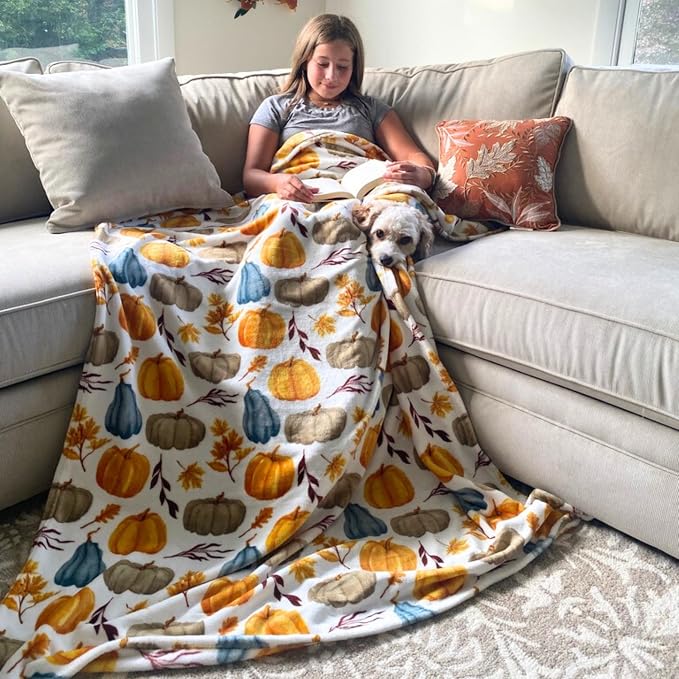 Serafina Home Autumn Fall Fleece Throw Blanket: Thanksgiving Soft Velvety Blanket for Couch Bed Sofa, 70" x 50" (Pastel Pumpkins)