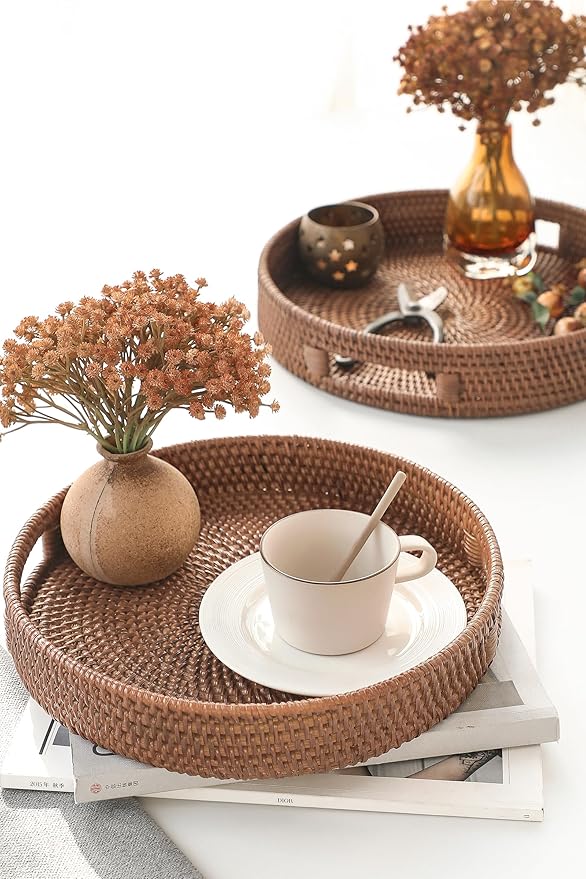 HITOMEN 11.8" Hand-Woven Round Rattan Serving Tray Decorative Wicker Trays with Handles for Coffee Table (Warm Brown-M)