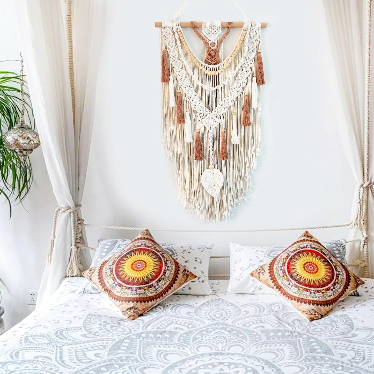MEIZHIANDME Macrame Wall Hanging, Boho Woven Tapestry Wall Decor, Chic Bohemian Handmade Leaf Feather Wall Art Decorations for Bedroom Living Room Apartment Wedding Party (Leaf & Wood Bead)