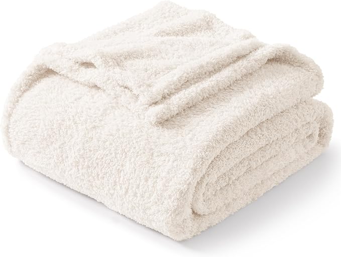 Exclusivo Mezcla Fleece Twin Size Bed Blanket, Ultra Soft, Lightweight and Fuzzy White Blanket for Women, Home Decor, 60x80 Inches