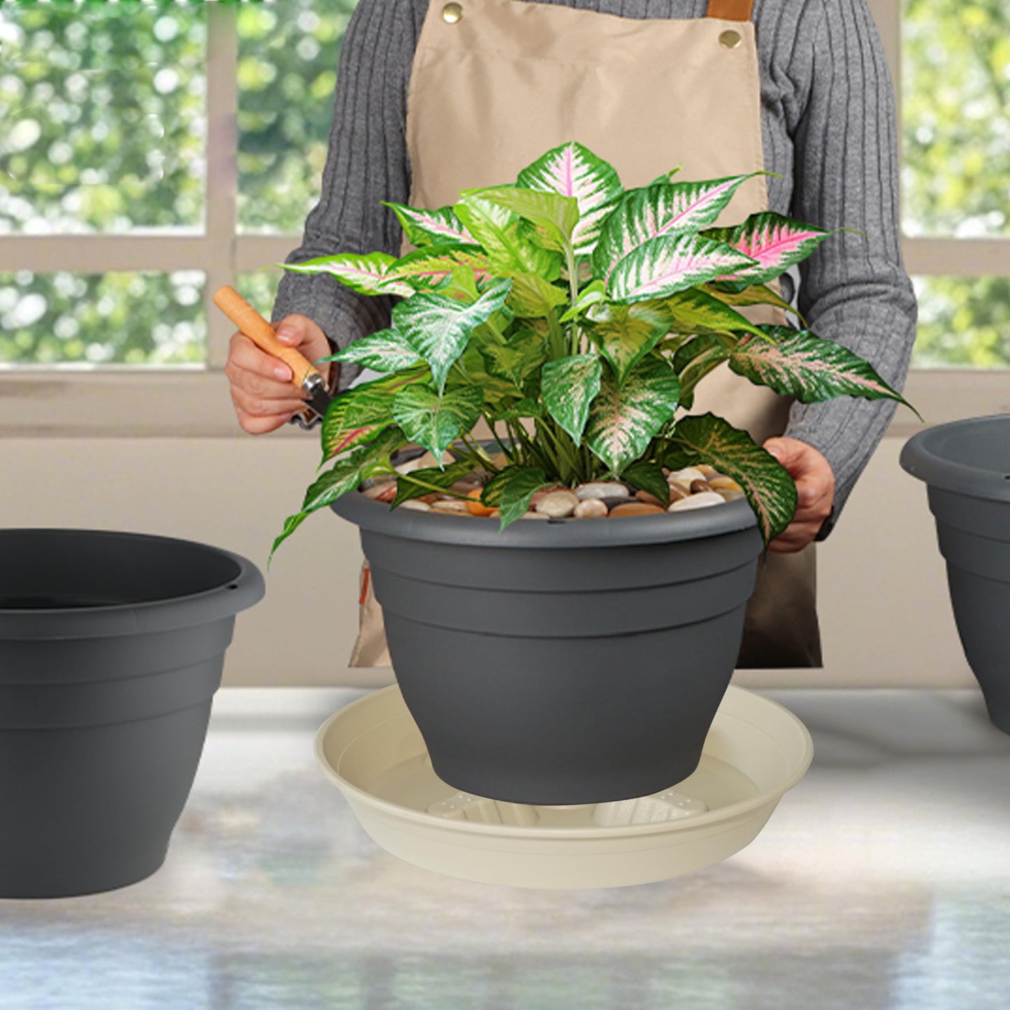Feyvdzv 4 Pack Plant Saucer 10 inch, 8 12 14 17 inch, Plant Stand Plastic Plant Saucers for Indoors Outdoor, Heavy Duty Flower Plant Risers for Inside Pots, Pot Saucers for Plants, Grow Bags Saucers
